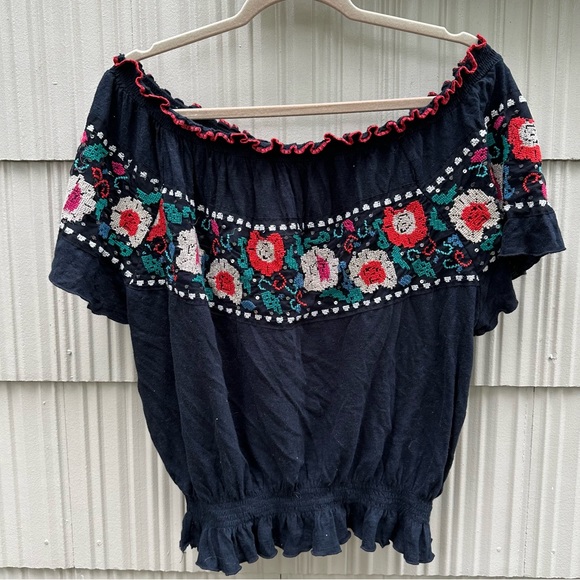 Free People Tops - NWT Free People off the shoulder embroidered top